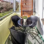 Balkon Shanti Lu *